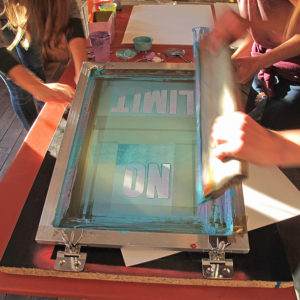 <span class="dquo">«</span> Féministe-s, et je l’affiche », workshop avec La Rage au 6B